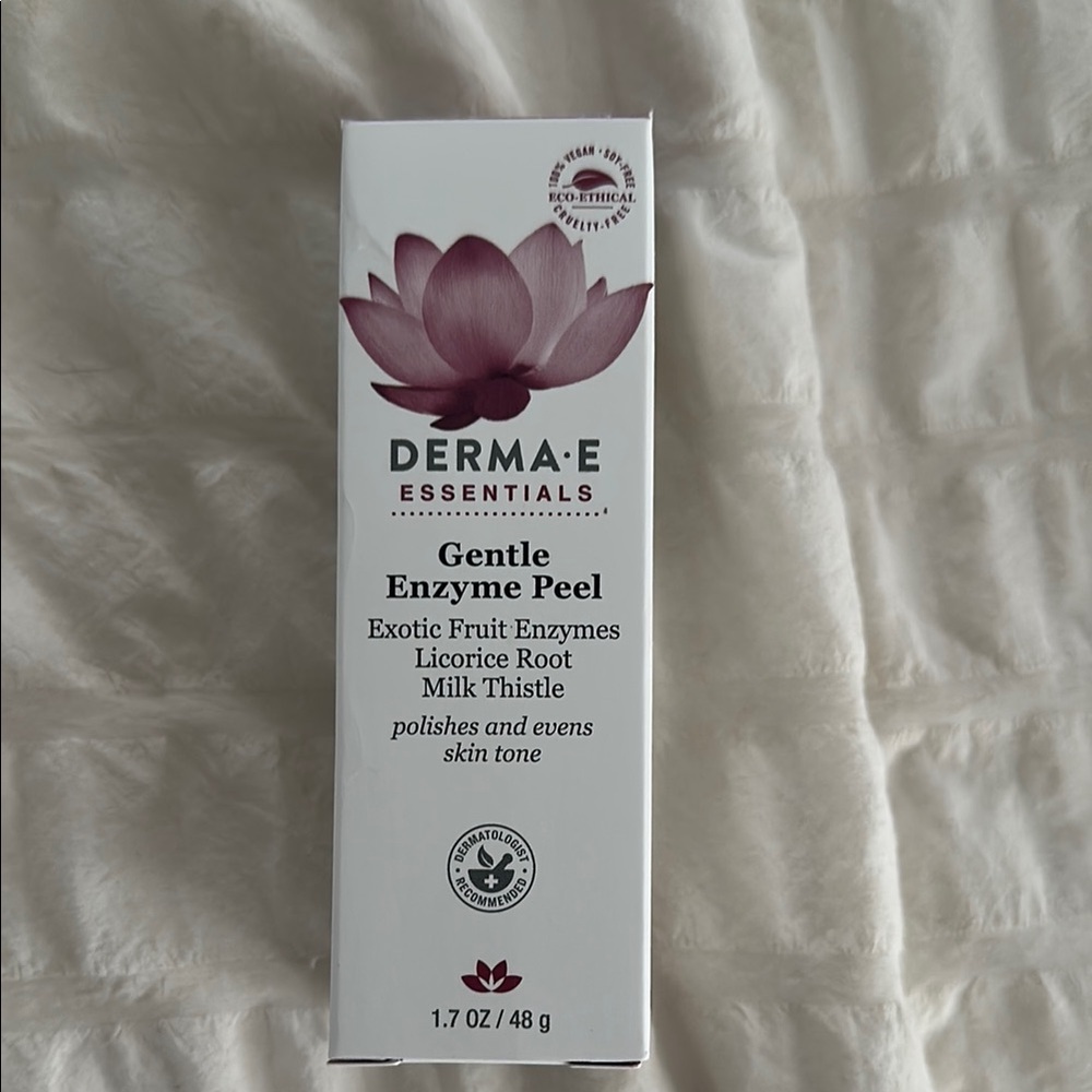 Essentials Gentle Enzyme Peel - White
